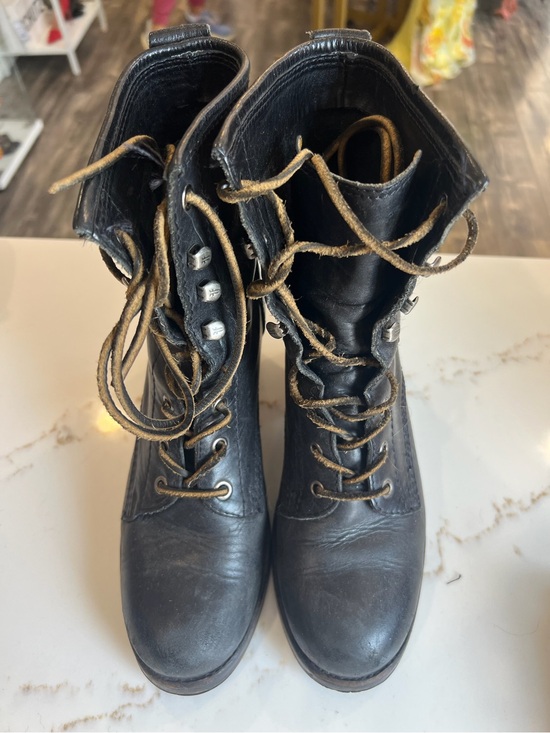 Frye Shoes - Frye Women's Black Leather Lace-Up heeled Boots